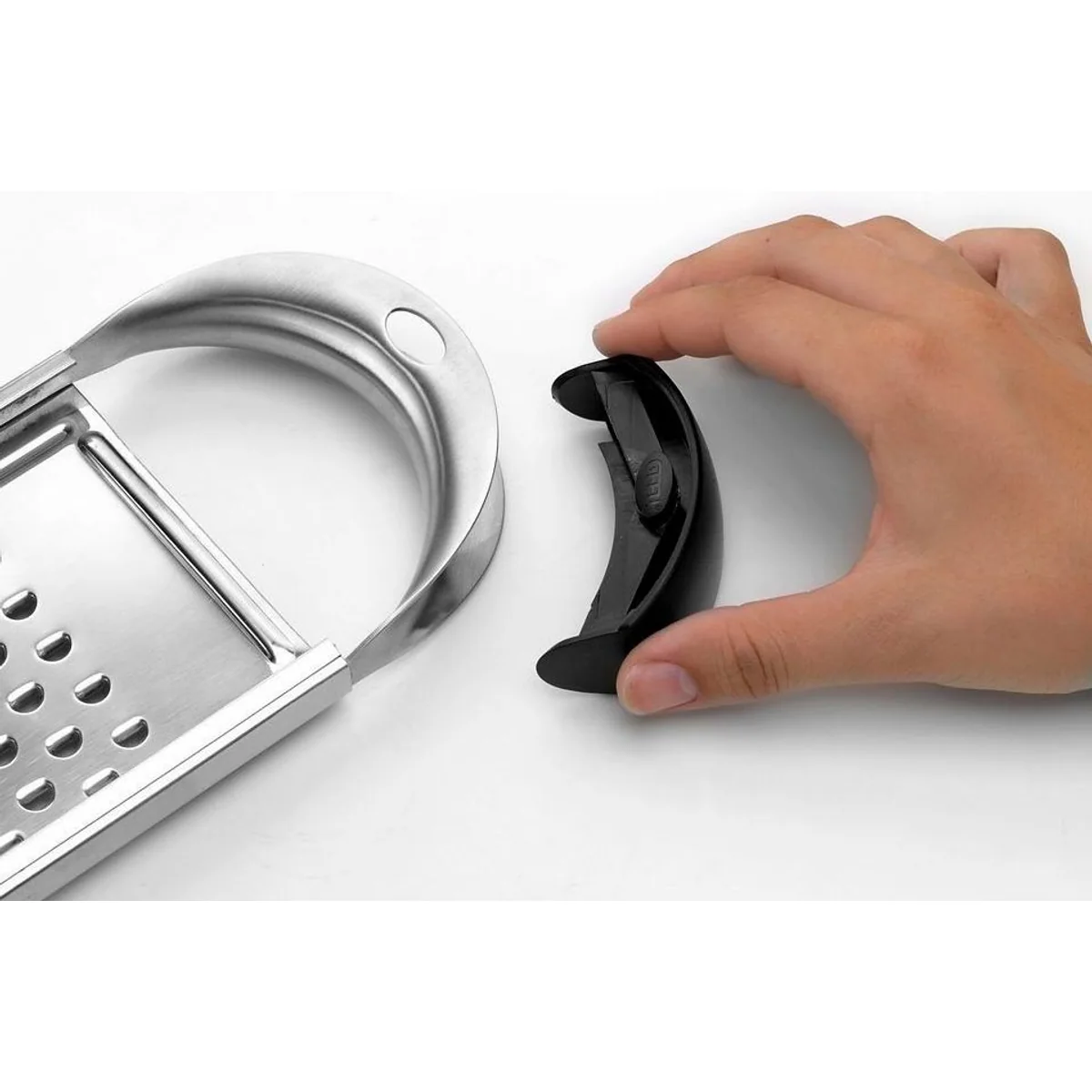 GEFU Spätzlehobel TRADIZIONE, Edelstahl, rutschsicher, ergonomisch 2