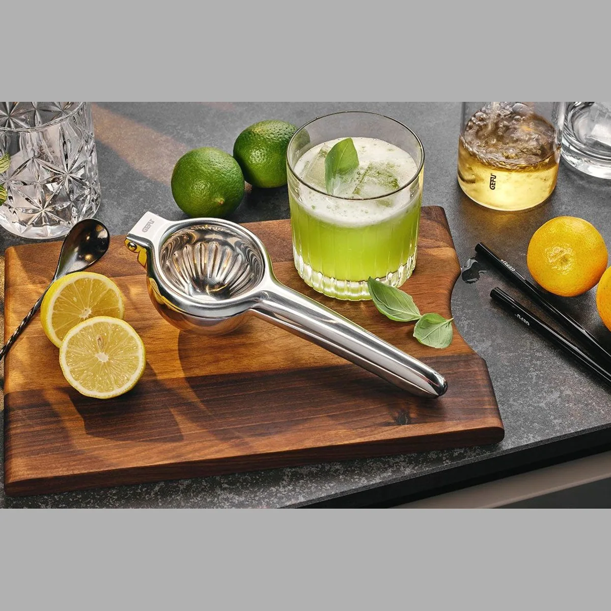 GEFU Zitruspresse LEMON, effizientes Hebelprinzip, tropffreier Ausguss, Edelstahl 2