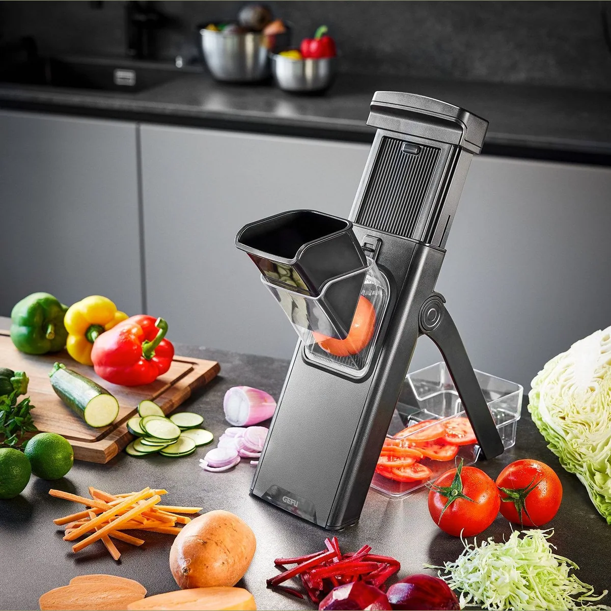 GEFU Gemüsehobel All-in-One, vielseitig, platzsparend, sicher zu bedienen 5