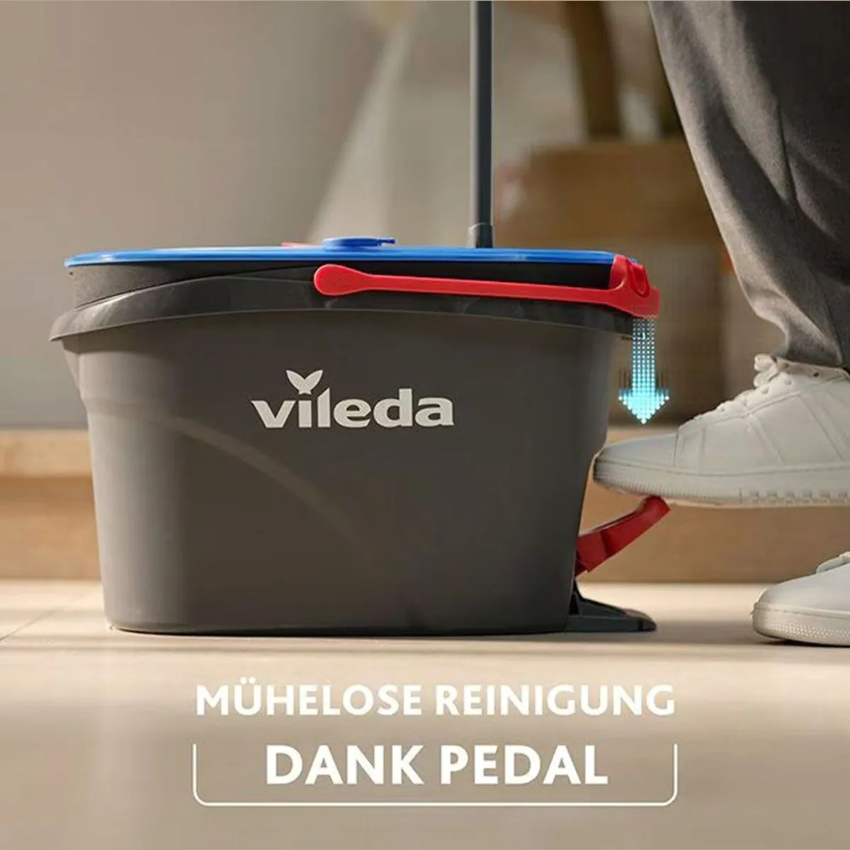 Vileda H2PrO Spin Mop Set, hygienische Bodenreinigung, innovatives Zweitanksystem 4